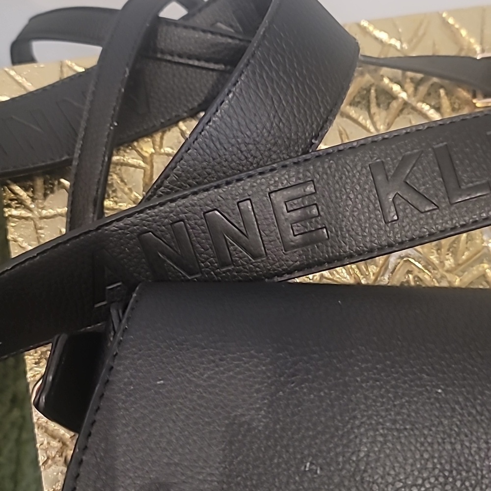 Anne Klein Black 3 Strap Small Saddle Bag Pebbled Faux Leather Crossbody - Picture 11 of 11